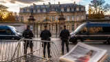 Bernard Cazeneuve estime qu'Emmanuel Macron porte la responsabilité « de l'essentiel » et annonce son soutien à Raphaël Glucksmann