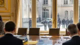Après les violences du 17 octobre, Sébastien Lecornu réunit les partis à Matignon, Macron convoque le renseignement