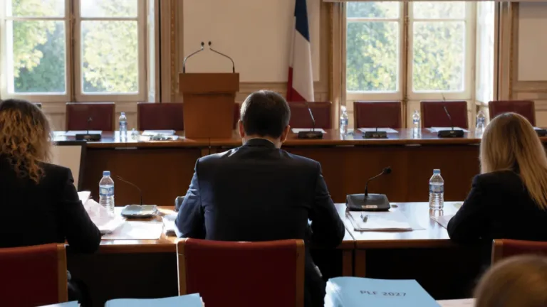 PLF 2027 : les députés votent 16,3 M€ supplémentaires pour la presse en commission