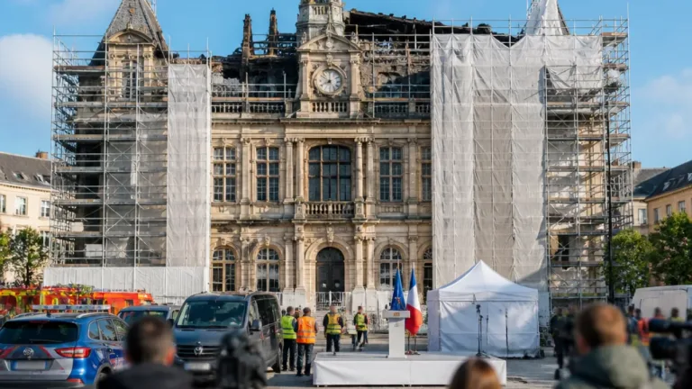 Le Premier ministre détaille depuis Limoges les mesures de sécurisation et de réparation