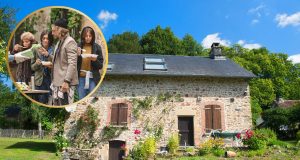 Elle ouvre sa maison aux sans-abri et risque de se retrouver à la rue elle-même