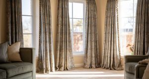 Tapis, rideaux, canapé : cette méthode simple élimine poussière et acariens efficacement Tapis, rideaux, canapé : cette méthode simple élimine poussière et acariens efficacement