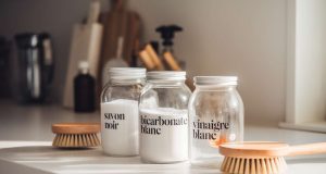 Savon noir, bicarbonate ou vinaigre blanc ? Voici le nettoyant idéal pour chaque surface Savon noir, bicarbonate ou vinaigre blanc ? Voici le nettoyant idéal pour chaque surface