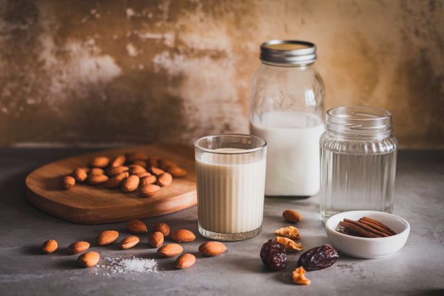 Comment faire du lait d'amande maison (ou autre lait végétal) facilement et à moindre coût